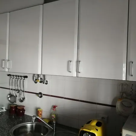 La Maison De La * 세투발